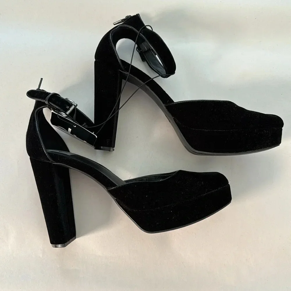 DV Dolce Vita Suede Ankle Strap Blocked platform black Heels Pumps size 9 1/2